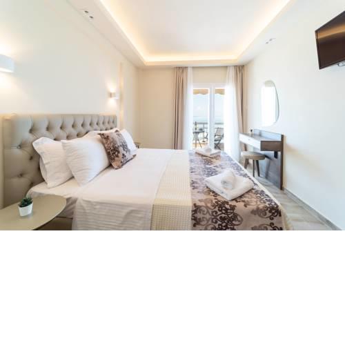 Plateia Rooms