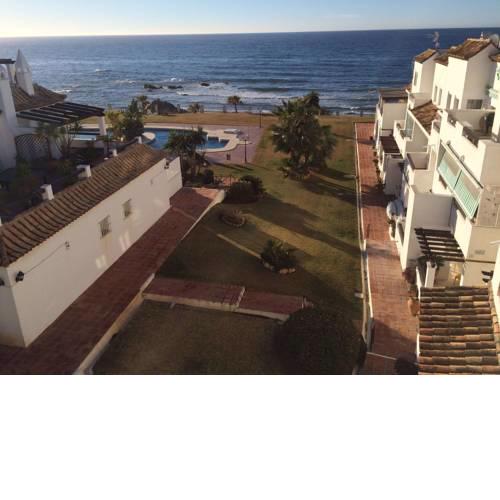 Playa Lucera front line beach holiday home close to Marbella and Fuengirola IR48