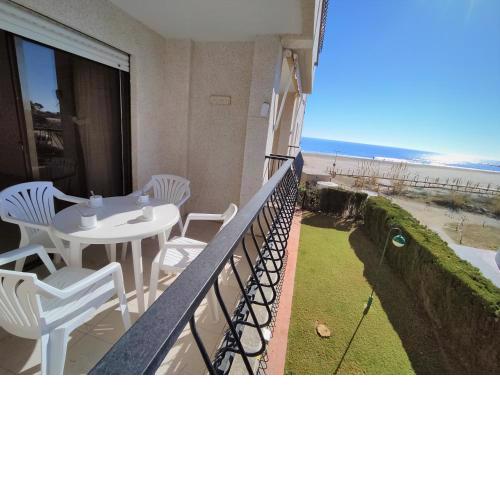 PLAYAMAR 1122 Primera línea Playa Cargador ALBERT VILLAS