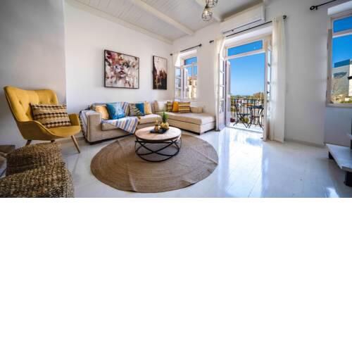 Plaza Home