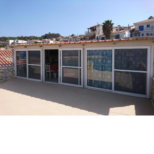 Pleasant holiday home in Koroni with balcony