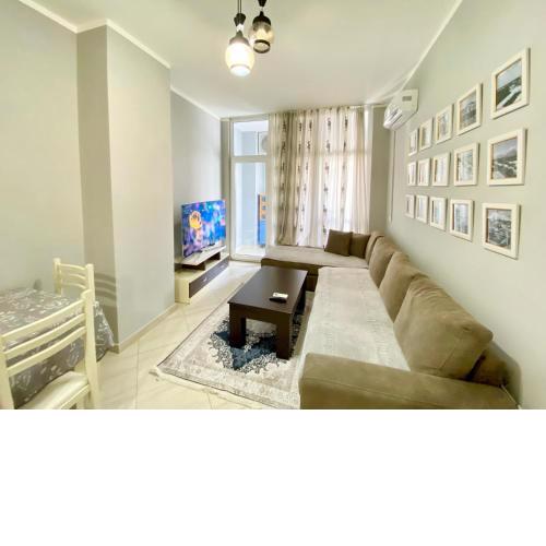 Pleasing Place with free parking on site in Tirana Komuna e Parisit