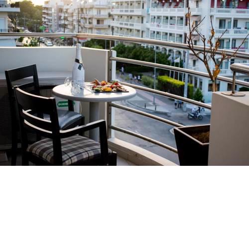 Polis apartment