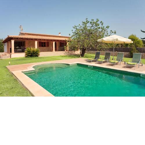 Pollenca Villa Sleeps 4 Pool Air Con WiFi T400593