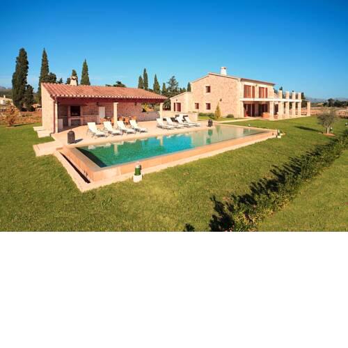Pollenca Villa Sleeps 6 Pool Air Con WiFi