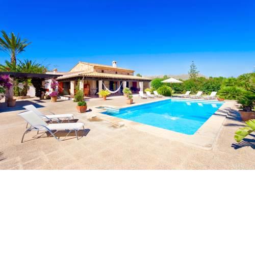 Pollenca Villa Sleeps 8 Pool Air Con WiFi T400534