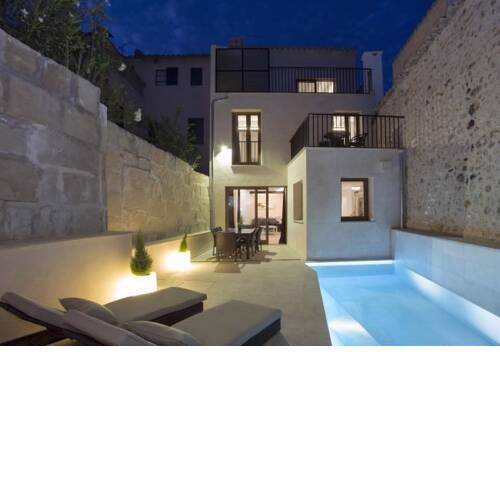 Pollenca Villa Sleeps 8 with Pool Air Con and WiFi