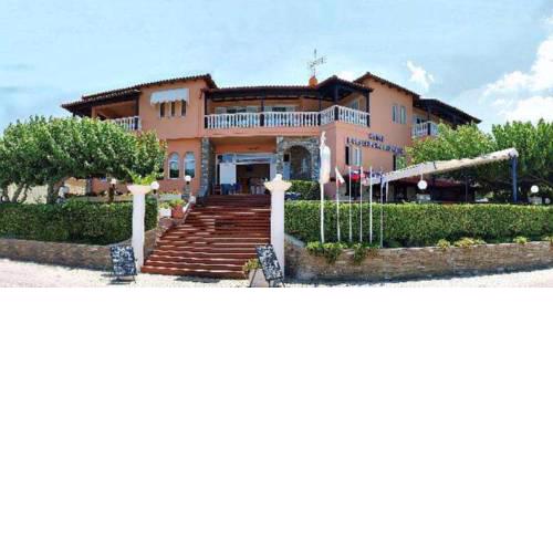 Polychrono Beach Hotel