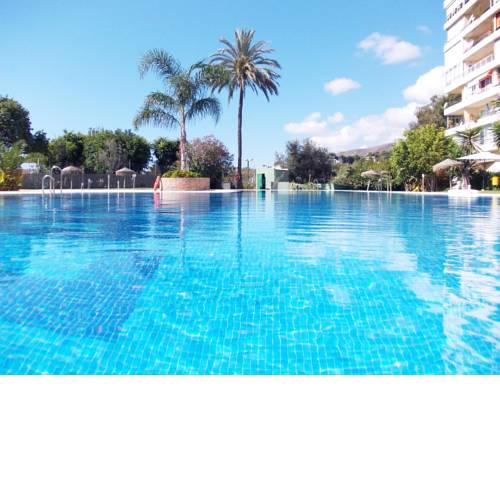POOL-HEATING-WIFI FIBER-SATELLITE-NETFLIX