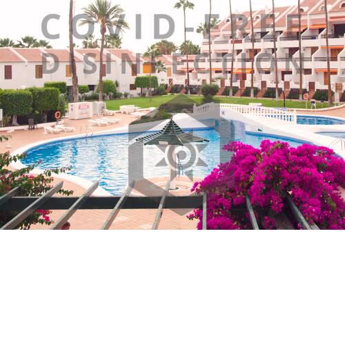 Pool & Private Solarium Bungalow next to the beach