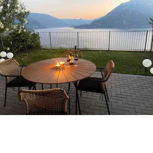 Pool, Terrasse und Garten mit traumhafter Aussicht - Sunset view