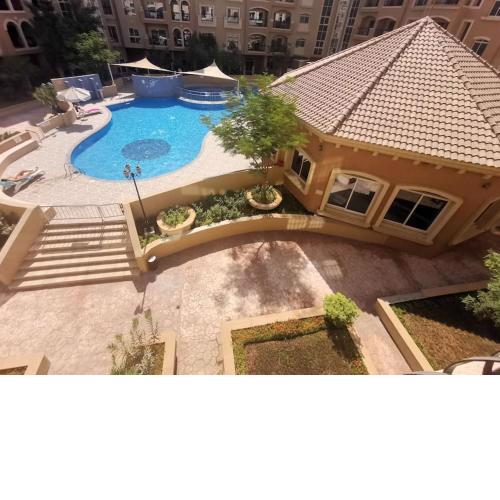 Pool View 2 Bedroom Apt. Access to Pool Gym & Park