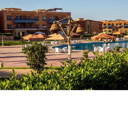 Pool View Chalet 2 Bedroom, Blumar Wadi Degla