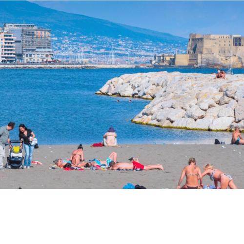 Pop art flat in Mergellina 5 minutes to the beach