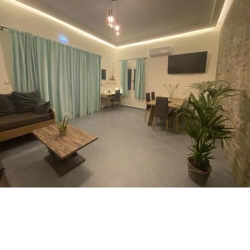 PORFYRA suite