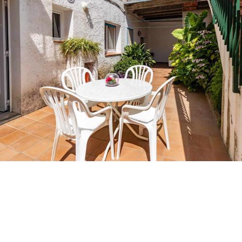 PORT DE LLANÇÀ 42 apartamento muy bien ubicado