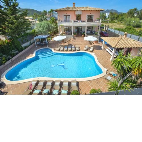 Port de Pollenca Villa Sleeps 16 WiFi