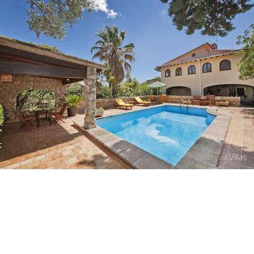 Port de Pollenca Villa Sleeps 8 with Pool Air Con and WiFi