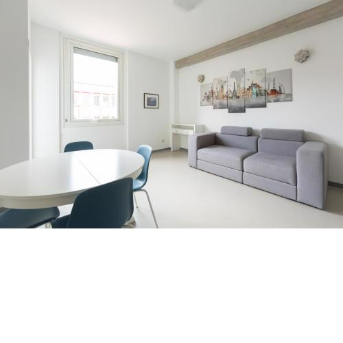 Porta Nuova Bright and Stylish Flat