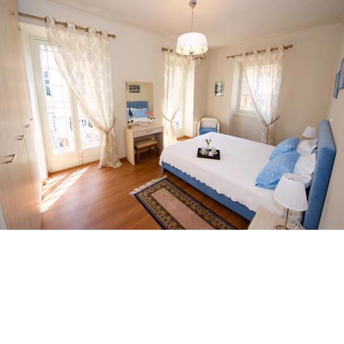 Porta Spilea Deluxe Apartment