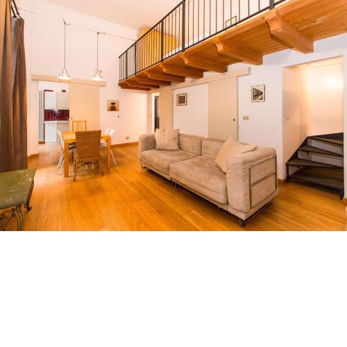 Porta Susa Central & Roomy Flat