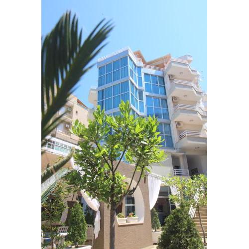 Portafortuna Apartments