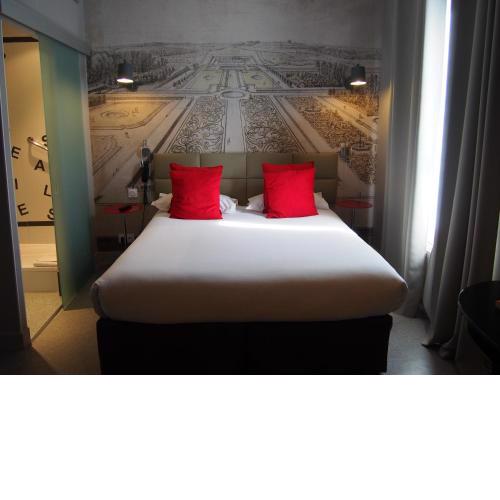 Porte de Versailles Hotel