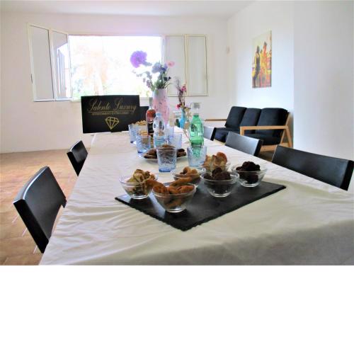 Porto Cesareo Luxury Air-conditioned Villa 12 sleeps Torre Lapillo