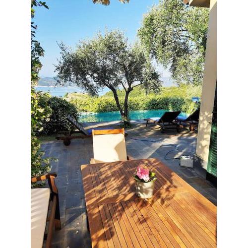 Portovenere TERRITORIO villa con piscina e parcheggio