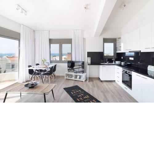Poseidon Serenity Apt D1- 10 mins from the beach (VOU300)
