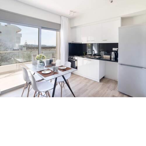 Poseidon View Apt A1- 10 mins from the beach (VOU301)