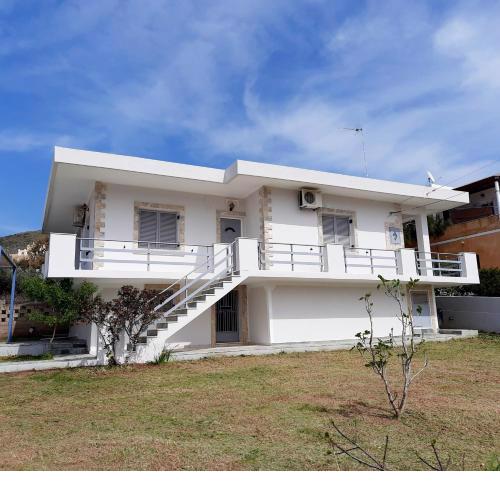 Poseidonia Syros cozy house
