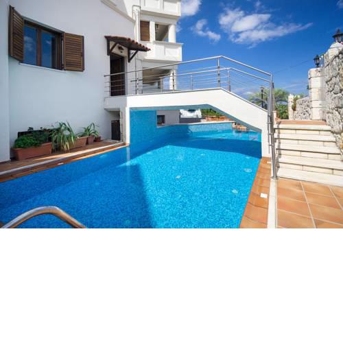 Positive Villa