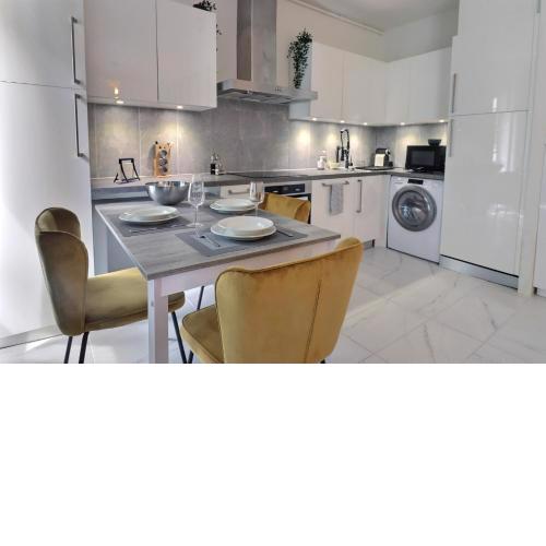 P&R1, one bedroom, city center Geneva