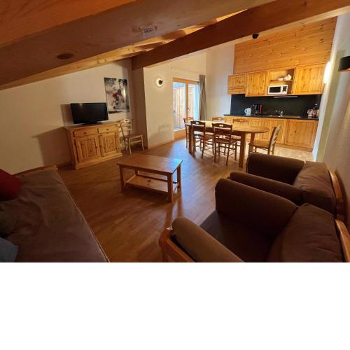Pracondu 2 504 - OUTDOOR & FUN charming apartment 8 personnes