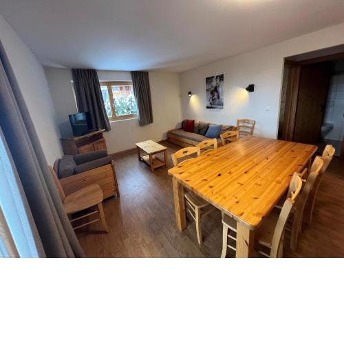 Pracondu RENOVE OUTDOOR & FUN Appartement 8 personnes