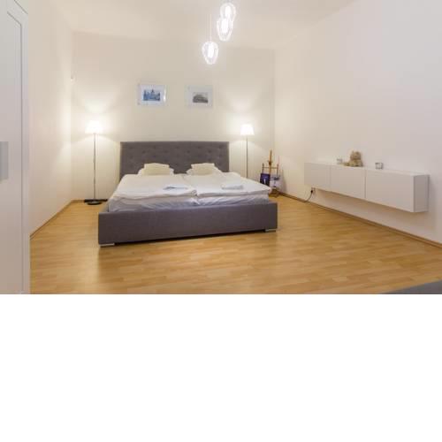 Prague City Apartment on Wenceslas Square for 6 by easyBNB