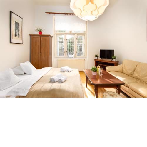 Prague park retreat in residential area CZPR77
