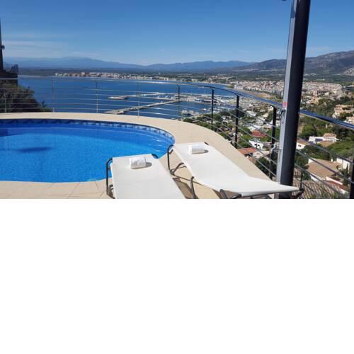 Preciosa casa 4 hab con magnífica vista al mar y piscina privada
