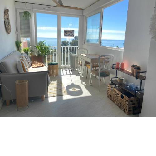 Precioso apartamento 50 m playa en Benajarafe .
