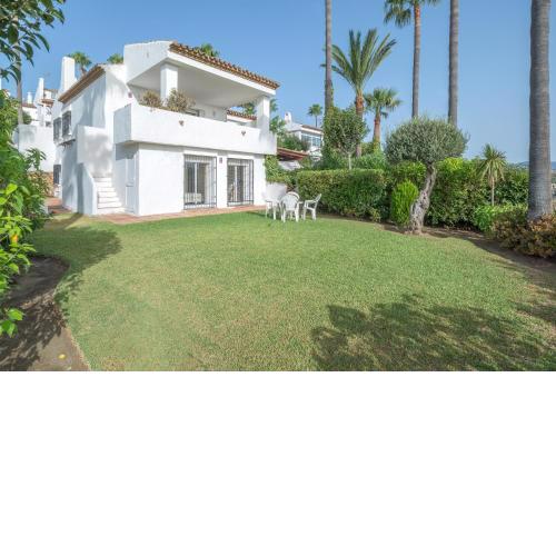 Precioso chalet con jardin privado