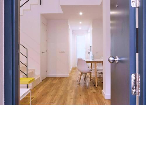 Precioso duplex con patio junto a la Catedral