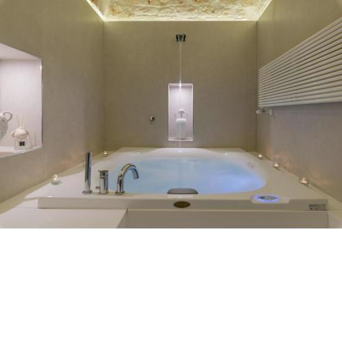 Pregiata Suite 25 by Wonderful Italy