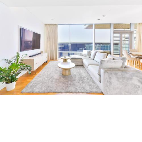 Premium 2+1 BR condo in the heart of Bluewaters Island
