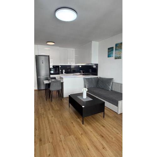 Prestige City Apartment - Next to Ice Arena, Private Parking