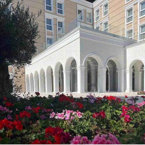Prestige Resort