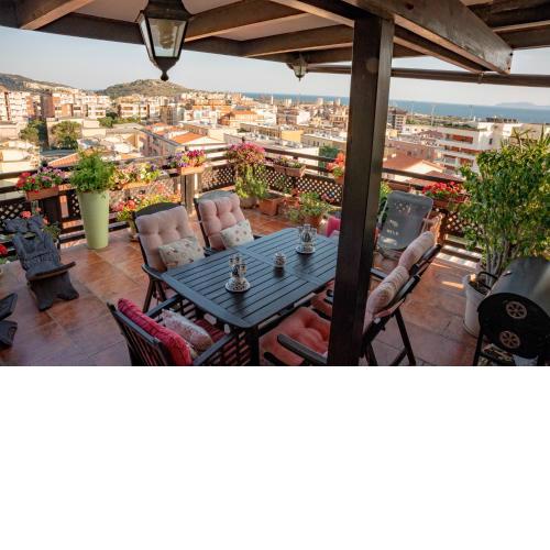 Prestigioso Attico Panoramico Cagliari