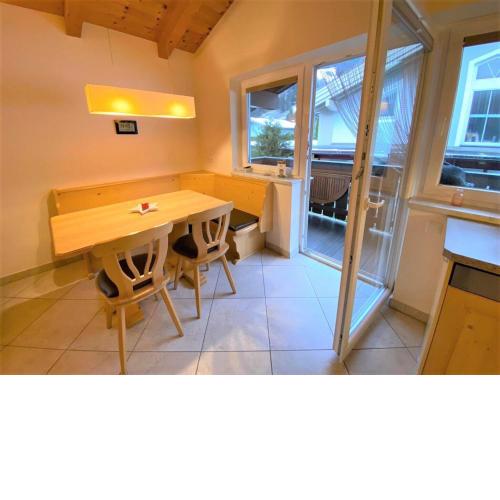 Pretty Apartment in Hollersbach near forest