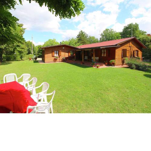 Pretty Chalet in Citt di Castello with Swimming Pool