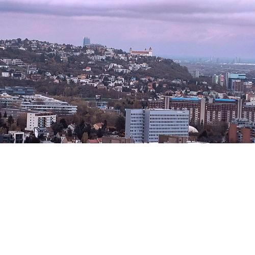 Pretty Nice view Apartment near Danube river, Free Parking